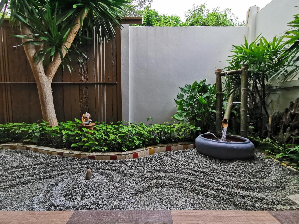 Villa Thepprasit Cosy à Jomtien Beach Extérieur photo