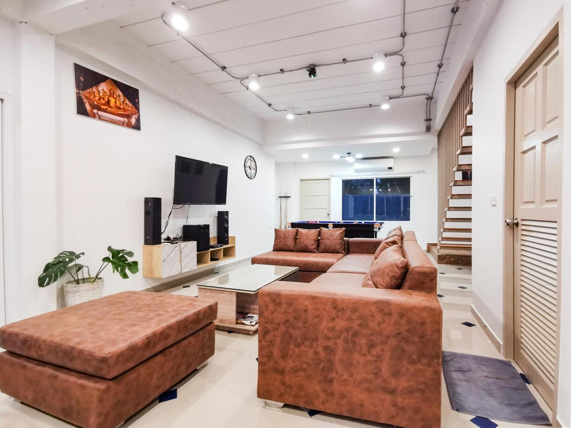 Villa Thepprasit Cosy à Jomtien Beach Extérieur photo
